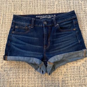 American Eagle hi-rise shortie